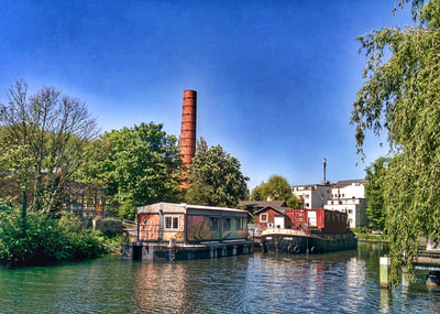 Hausboote in Hamburg Wilhelmsburg